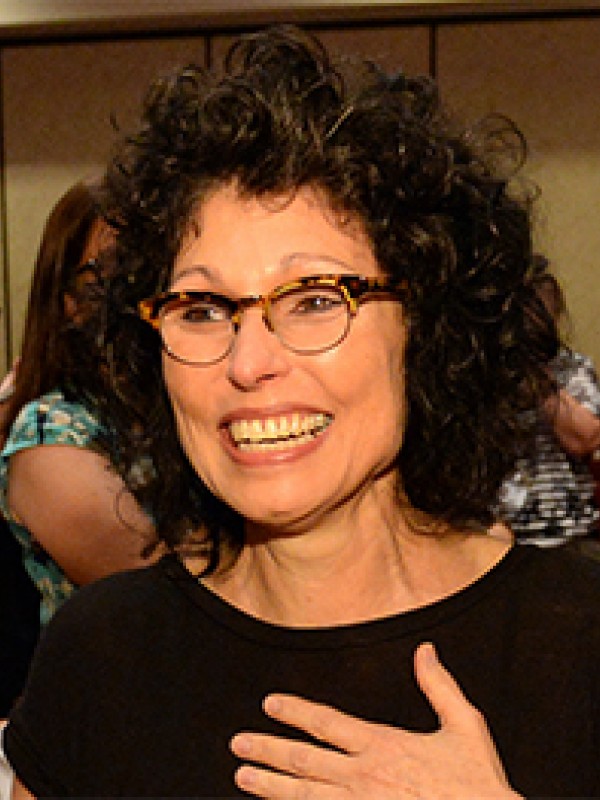 Educator Hanna Keynan