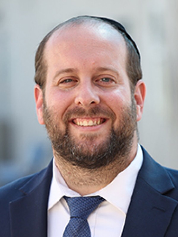 Educator Rabbi Yossi Elefant