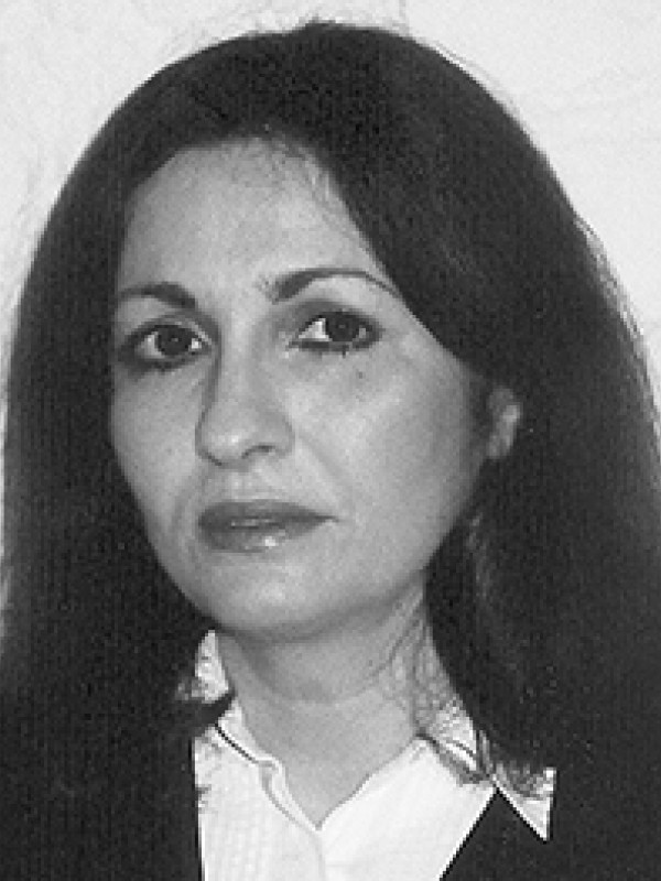Educator Aliza Dallalzadeh