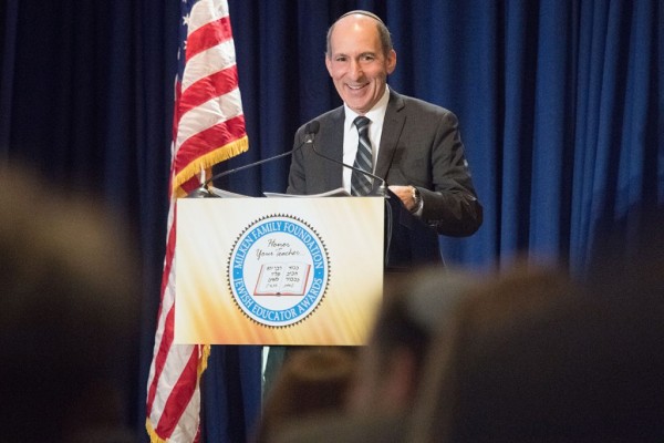 2017 28th Luncheon Gil Graff