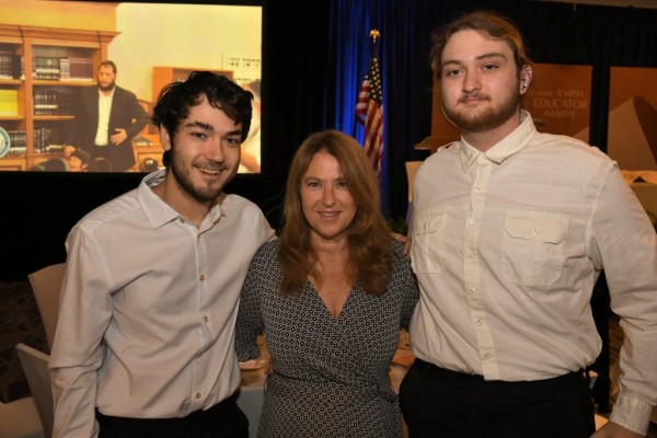 2021 JEA 31 Awards Luncheon Cherie Friedman Sons