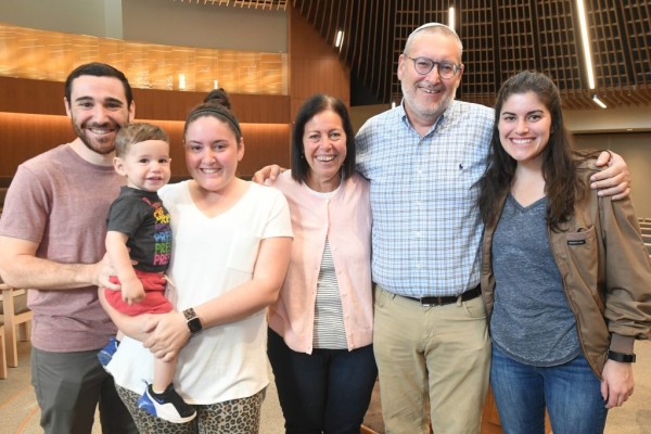 2019 Eric Hartung Notification Family