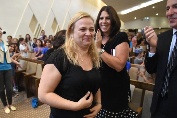 2016 Ilana Ribak Notification walks to bimah