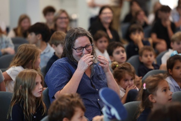 2024 rebecca moray jewish educator awards rebecca reaction to win